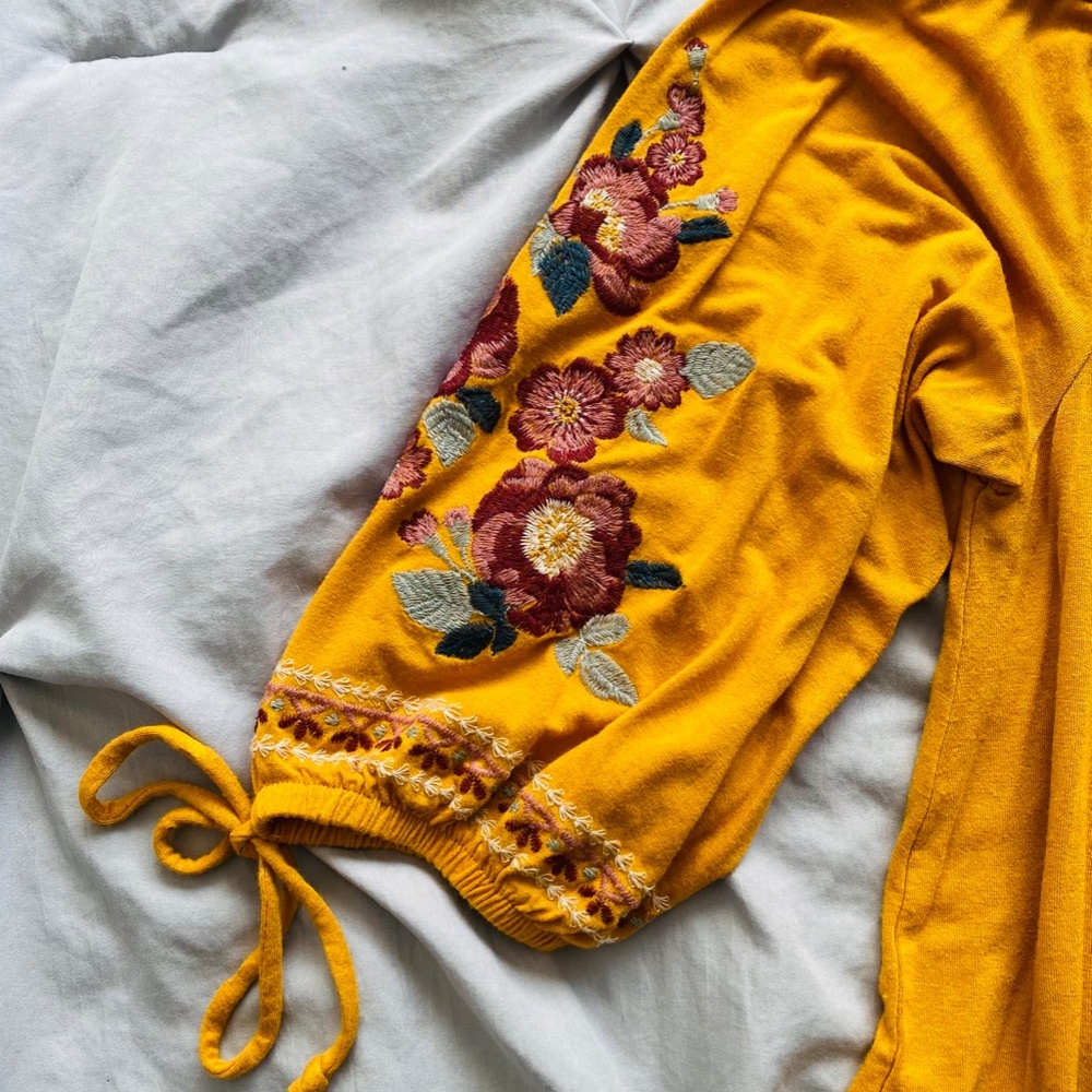 XHILARATION Mustard Off the Shoulder 3/4 Sleeve Embroidered Boho Blouse Size: S